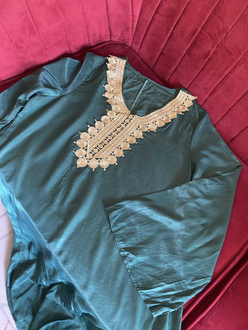 مرحبا بنات كلبيات جديدة وصيتهم ومو قياسي. الخضرة قياس لارج اكس لارج والبيضه قياس اكس لارج الوحده ب ١٠ والله اخذتهم اغلى بس اريد اشتري بدالهم 🥲 العباية ب ٨ تلبس ليحد ال٨٥ كيلو


**إذا كنت صاحب هذا الإعلان وتريد حذفه لأي سبب، رجاءا أرسل رسالة إلى الدعم الفني**