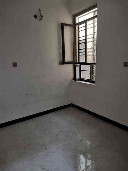 بيت للايجار بحي الجهاد الاساتذه ٥٠متر ٣طوابق 
 ٣ غرف نوم ٢حمام غرفه ماستر ومطبخ
السعر ٦٥٠
للاستفسار الاتصال على الرقم  ***********
