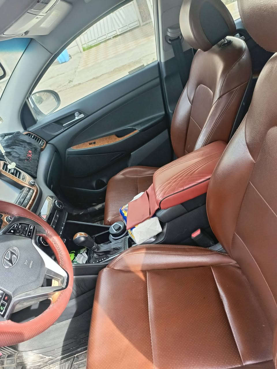 السلام عليكم توسان للبيع موديل 2017 كير ومحرك و لغد و شواصي مكفولات السونار موجود الصور 140 بيها مجال 
مكان السياره بغداد العامريه


**إذا كنت صاحب هذا الإعلان وتريد حذفه لأي سبب، رجاءا أرسل رسالة إلى الدعم الفني**