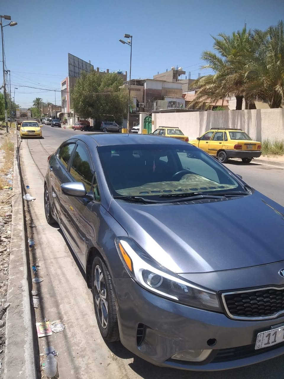 السلام عليكم
كيا فورتي 2018
مكينه 2000
كير سيفتي 
تحكم سترين 
ورد امريكي 
الضرر من الخلف 
الممشه 115الف
رقم بغداد  بسمي دولي 
السنويه مجدده 
السياره جاهزه من كلشي 
السعر 125وبي مجال بسيط 
غير متوجد على الانترنيت 
رقم الهاتف *********** اتصال فقط
