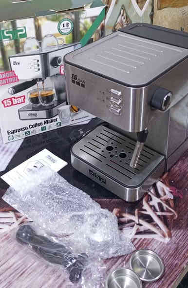 للبيع مكينه اسبريسو قهوه جديده استخدام مره وحده السعر 100وبيها مجال للاستفسار خاص او وتساب *********** البصرة
