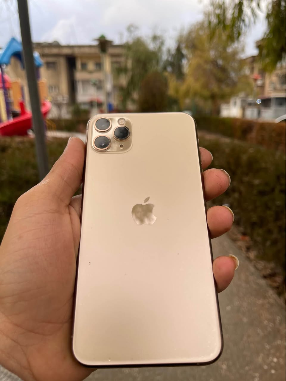Iphone 11 pro max gold 64gb

شاشە و باتری گۆڕاوە بە ئەصلی 

زۆر پاکە و جوانە

٢٢٥ هەزار

سلیمانی

0772 545 2549 السليمانية, العراق
