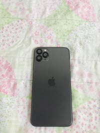 ايفون 11 برو ماكس  بطارية 81 ذاكرة 256 ما مفتوح  نموذج m 07838870275