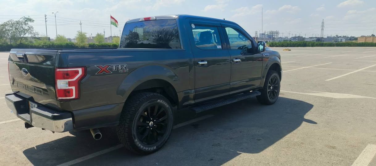 فورد F150 موديل 2020 محرك 5000 باب طويل بدي قصير بدون صبغ بدون ايرباك بدون دواخل حادث طخة خفيفة بالدعامية الامامية جهة السكن فقط خمس انضمة قيادة دفع رباعي كامرة دوارة وكاميرة امامية مانع تصادم ومانع انزلاق ونظام نزول منحدرات هاند بريك بصمة اوتو ستوب شاشة كبير ابل كار بلي لايتات زنون بلادي ماشية 62 الف كم بيها جاملغين وبنيد مفتوحة وراجعين شاديها بدون حادث من جتي من امريكا
*********** أربيل, العراق

