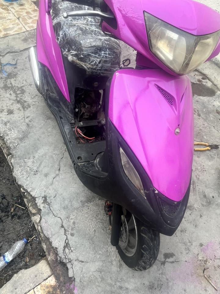 سلام عليكم دراجه للبيع
دراجه ثعلب شغاله يردلها ترتيب كهربايت وبك وره سعر ١٧٥ بيها مجال مكان صلاح الدين قضاء بلد *********** شغاله
