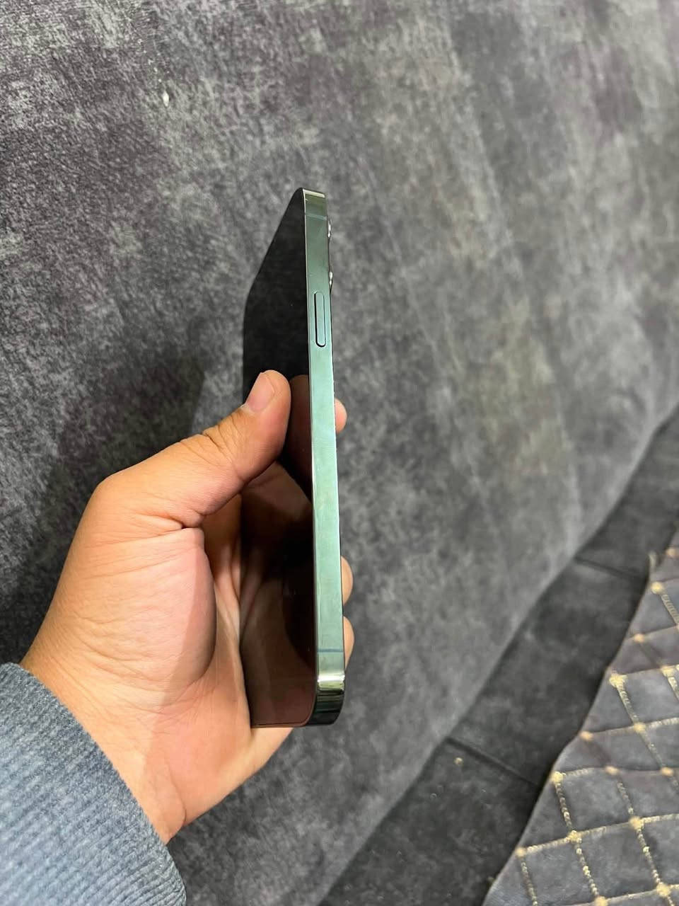 للبيع ايفون ١٣ برو ماكس 
دبل سيم 
ذاكرة ٢٥٦
بطارية ٨٠
السعر 700


**إذا كنت صاحب هذا الإعلان وتريد حذفه لأي سبب، رجاءا أرسل رسالة إلى الدعم الفني**