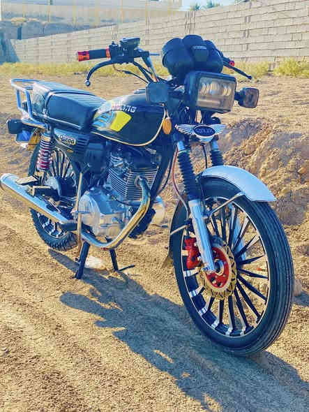 بسبب الوعود الكاذبه دراجه سيفان25(مكينه مكفوله)اوراق كامله دراجه خير من الله شغل وطلع. بس الشاشه عاطله ولباقي كله مكفول كير مكينه 775وبيهه مجال مكاني بغداد ***********
