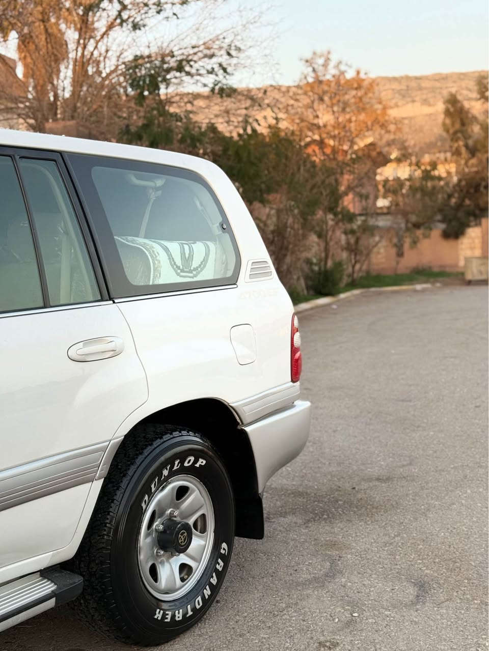 بۆفرۆشتن.🎌✨🇸🇦 للبیع
تۆیۆتا لاندکروزه رموديل 2004  قطرى
‏VXR مەکینە V8 فولى گير عادى 
بى بوياخه سه يا ره كه 
مواسەفات لێگزس سڵاید سلاجە 
 و تەبرید مەرکەزی وکشن شامو 
حاسە شاشە کامێرا بەخی ئاو 
قفڵ اکسل و هەزە  ديفلوك ئاوێنە کارەبا و 
سەنەوی و ژینگەی نوێیە چوار تا يه ى تا زه ى له ژيره 
زۆر بەجوانی و پاکی ماوەتەوە
دینار مەسرەفی تێدا نییە
گێڕ و مەکیەنەی بەشەرت
هیچ کێشەیەکی تێدا نییە
تەحویل و بەناوکردن بەشەرت 
ڤایبەر+واتساب ☎️
*********** كويسينجاك, أربيل
