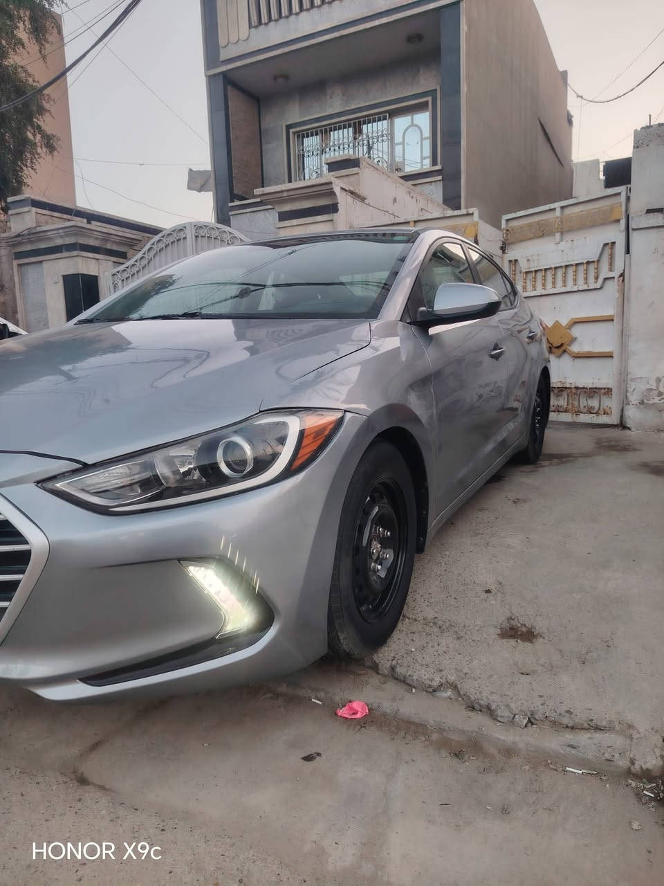 السلام عليكم
للبيع او مراوس
النترا 2017 أمريكي
مکینه 2000 دوش
کیر ‌‌‌‌At ماشيه ٩٨
تخم تاير
كير مكينه تبريد كفاله
غرفه جديده
السيارة رقم سليمانيه بااسمي
سنويه ٢٠٣٠
السيارة ظربته فقط بامريكا باب
بيه صبغ بنفس الصفحه اثر جراااااااااااد
ليبل واحد السياره
السيارة جاهزه ع اخر شي والحمدالله
المكان بغداد الجديده المشتل
***********
السعر ب ١٢٠
وبيه مجال  فدوه اروحلك اذا متشتري لتتصل وتعبني
وكلشي اكو بالسوك صوور الظربه بالمنشور
