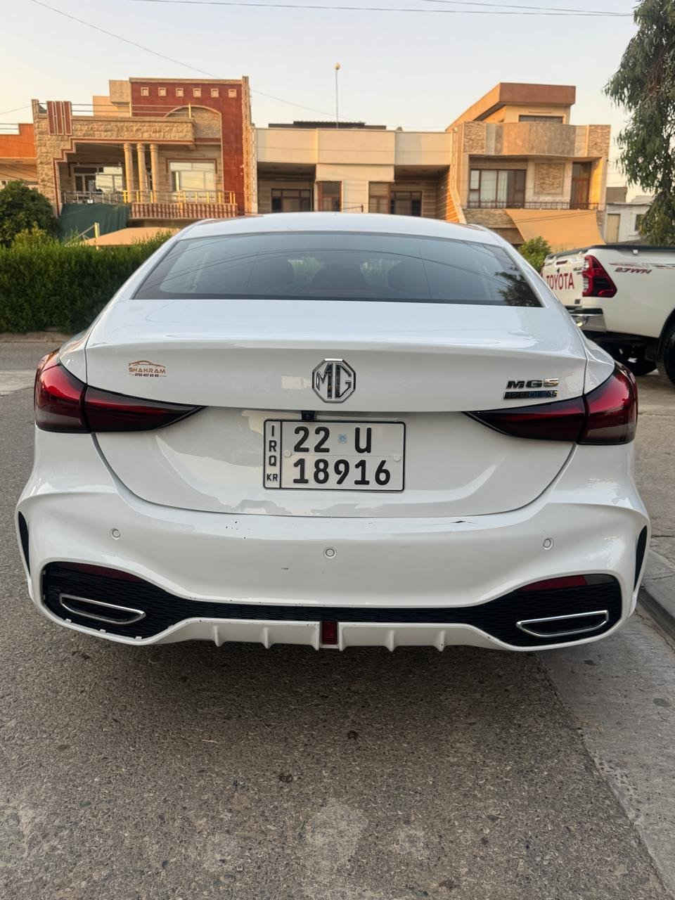 MG GT 2025
فوول مواسەفاتە
سلایدە
بەسمەیە
ئۆتۆ هۆلد و برێك بەسمە
گێر تۆماتیك و عادی و Sport
ویل کڕۆمە
لایت LED
بەگلایت LED
بێ تۆربۆی مەرغوبە
تەنها 5000 ڕۆیشتیە 
گێچ ئەلیکترۆنی
شکل نوێیە
تەنها لێدانەکی خەفیف و سادەی هەیە لە دەعامی دواوەی .
بۆ پەیوەندی :
*********** أربيل, العراق
