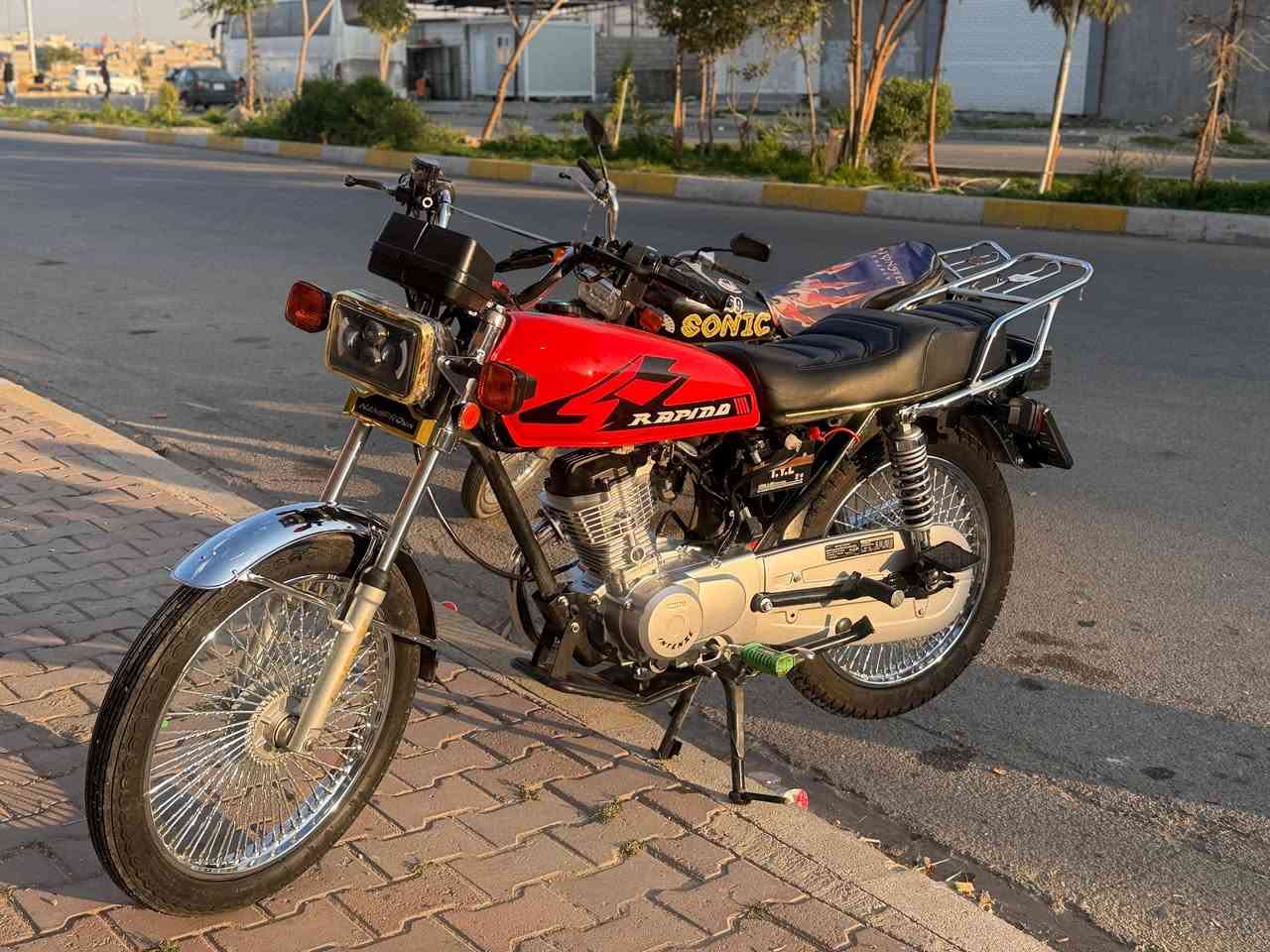 دراجه انتنس نضيفه اي عيب ما بيها مديل 25 سعر600او بي مجال للطيبين مكاني كركوك غرناطه لتواصل ***********
