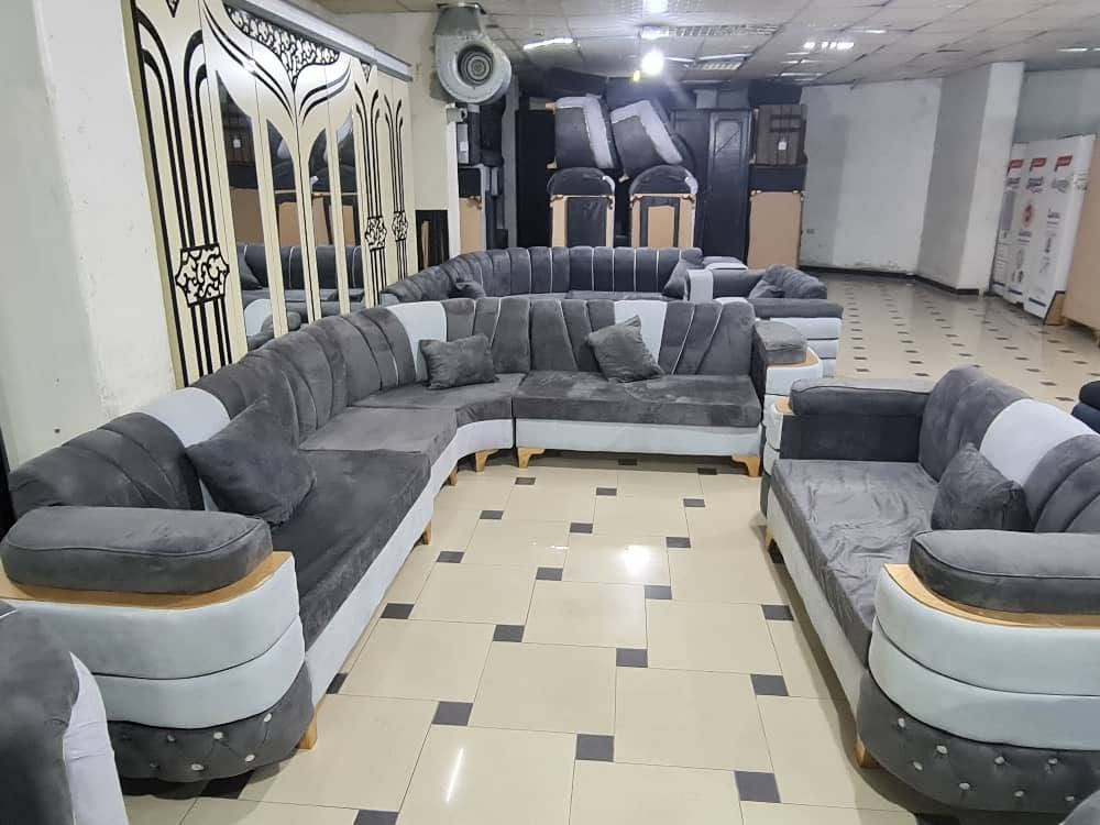 عرض المميز🥰🤩
 مليونين و٦٠٠ مع هدبة طقم طاولات ثلاثي يابلاش🥰🥰🥰يوجد توصيل ماجور
لتواصل!0938456426 📞
طقم كنب مميز منعنا موديل فازة جديد ومميز قماش مخمل 😉مصنوع من خشب الشوح😇سماكه 2😉ارجل لوكنز
😍طقم بطراحة متحركة وسحاب  ..طقم ٨ اشخاص  تلت ثنائيات ومفرده وزاويه سماكه السفنج 12سم👌قماش قابل للازاله والغسيل 🥰
يحتوي صندوق عمق ١٥سم 😉
توصيل ماجور ضمن الشام والارياف


**إذا كنت صاحب هذا الإعلان وتريد حذفه لأي سبب، رجاءا أرسل رسالة إلى الدعم الفني**