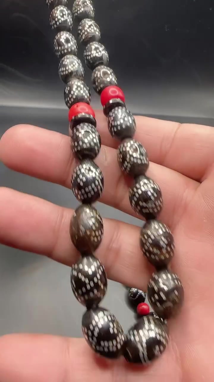 سلام عليكم من رخصة مدير الكروب المحترم
يسر يسر الله اموركم وحسن حالك 
مسباحين يسر بحر الاحمر الطبيعي جراخة مصرية دك فضة نافر انتيك يدوي بالكامل
واضح من اختلاف المقاس بالخرز  يلي ع باب الله يتفضل خاص وبالخدمة ماقصرنا مع حدا وانشاء الله مانقصر مع حد


**إذا كنت صاحب هذا الإعلان وتريد حذفه لأي سبب، رجاءا أرسل رسالة إلى الدعم الفني**