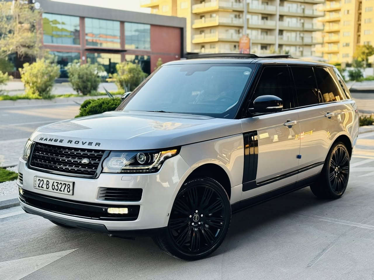 ﷽
‏                                 RANGE ROVER VOGUE 2013 
▫️رانج رؤڤه ر مؤديل 2013 ڤؤگ ئوتو بايوگرافي
🔹مواصفات خليجي وكالة شريكة سردار✅
🔹 فول مواصفات مواصفات بلاك زمان دولي

◻️محريك V8 5.0L تمانية سلندر سوپر جارج مرغوب
🔹گير و محريك بشرط فحص
بدون صوت و بدون صرف بدون خلل
🔹ماشية  109 الف حقيقي

◻️ سيارة مكفولة كفالة عامة بدون صبوغ  
🔹سيارة جديد حيل حيلوة نضيفه 📦

◻️مواصفات فول اوتو بايوگرافي معروفة
🔹{ بصمة - پانوراما - داخل كريمي - رادار -  دوسات كهربا - خمس كاميرا - ثلاجة -  صندوق شفت - باب صحب - كشنات DVD - كشنات تتفيئة و تبريد - كشن مصاج - كشن و ستيرن خزن - ستيرن تتفيئة - بغاغ لايت - مراي شفت - تبريد مركزي - بعد }

◽️اربع تاير ويل جديد ويل بلاك
🔹دبل و جوبليسات كل بشرط
🔹سيارة شرط بدون اى نواقص گير و محرك و حدادي و كاهرباى كلة بشرط
🔹سنوي و رقم و هزة جديد سنوي بأسمي
🔹 نفسي يوم / تحويل و كاله حاظر
🔹 مكان_🌆 سليماني

◽️سعر_ 248 $🔐🔥🔥
◽️موبايل_ ***********
____________________________________

