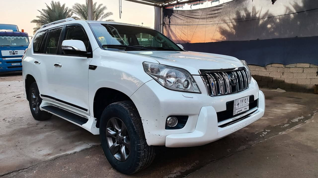 السلام عليكم ورحمة الله 
برادو للبيع السعر (٢٠٥)#
 موديل 2010 
محرك ( 4 ) سلندر ( 27000 )
لون ابيض رقم بغداد الماني والهزة صارلهة بحدود الشهرين من سويتهة 
محرك بي تبخير  وگير خير من الله 
سنوية بأسمي جديدة لل2028 شهر السابع
رقم انكليزي الجديد 
والهيكل حسب السونار المرفق بالصور 
٧ راكب
٣ قطع تبريد (ثلج) 
 داخل صاج شاشة كبيرة
تحكم ستيرن جهتين
بصمتين وتشغيل عن بعد 
تصعيد وتنزيل الجام مع السويچ
كاميرا خلفية
باتري جديد 
منضومة غاز تانكي ابو ال ١٠٠
جان بيهة بجم مال 17  ما قبلوا بي بالهزة فشديت القديمات 
العنوان : ديالى /هبهب/قرية تتن
الهاتف : ***********
