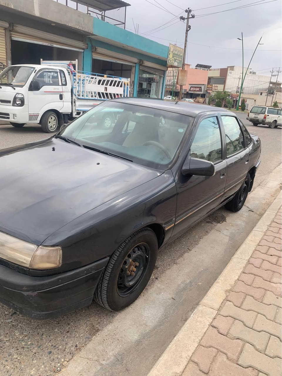 اوبل فكتره 18
رقم سليمانيه 
بدون اخياسيات
كير اوتماتيك 
بطاقة بانزين 
السعر 40 وبي مجال 
*********** كركوك, العراق
