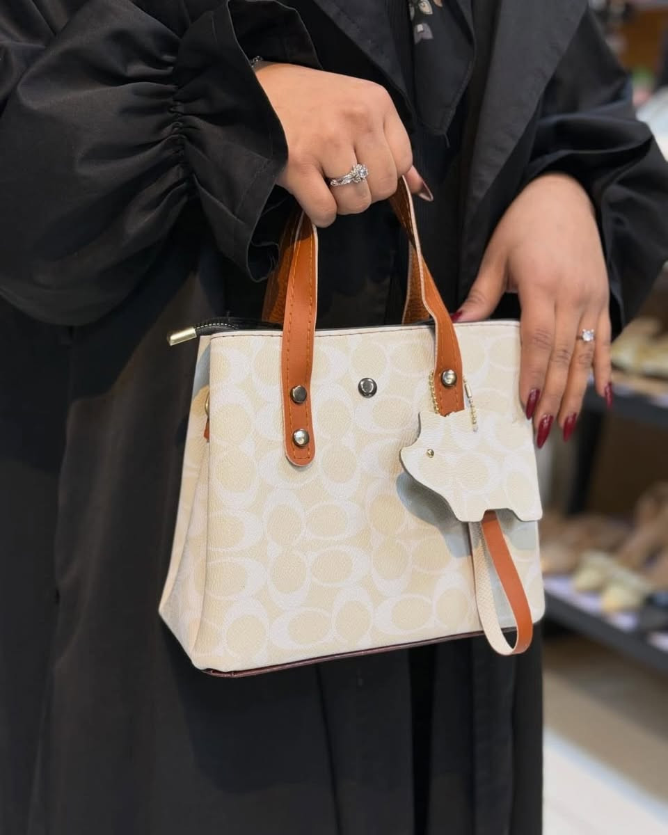 سلسبيل للاحذيه او الحقائب 
حقيبه حجم وسط 🇹🇷🇹🇷
السعر  
8.000 قطعتين 15.000
يوجد خدمة توصيل 
العنوان بغداد المحموديه شارع للمركز قصيريه الخياطات مقابل ازياء النور التركيه


**إذا كنت صاحب هذا الإعلان وتريد حذفه لأي سبب، رجاءا أرسل رسالة إلى الدعم الفني**