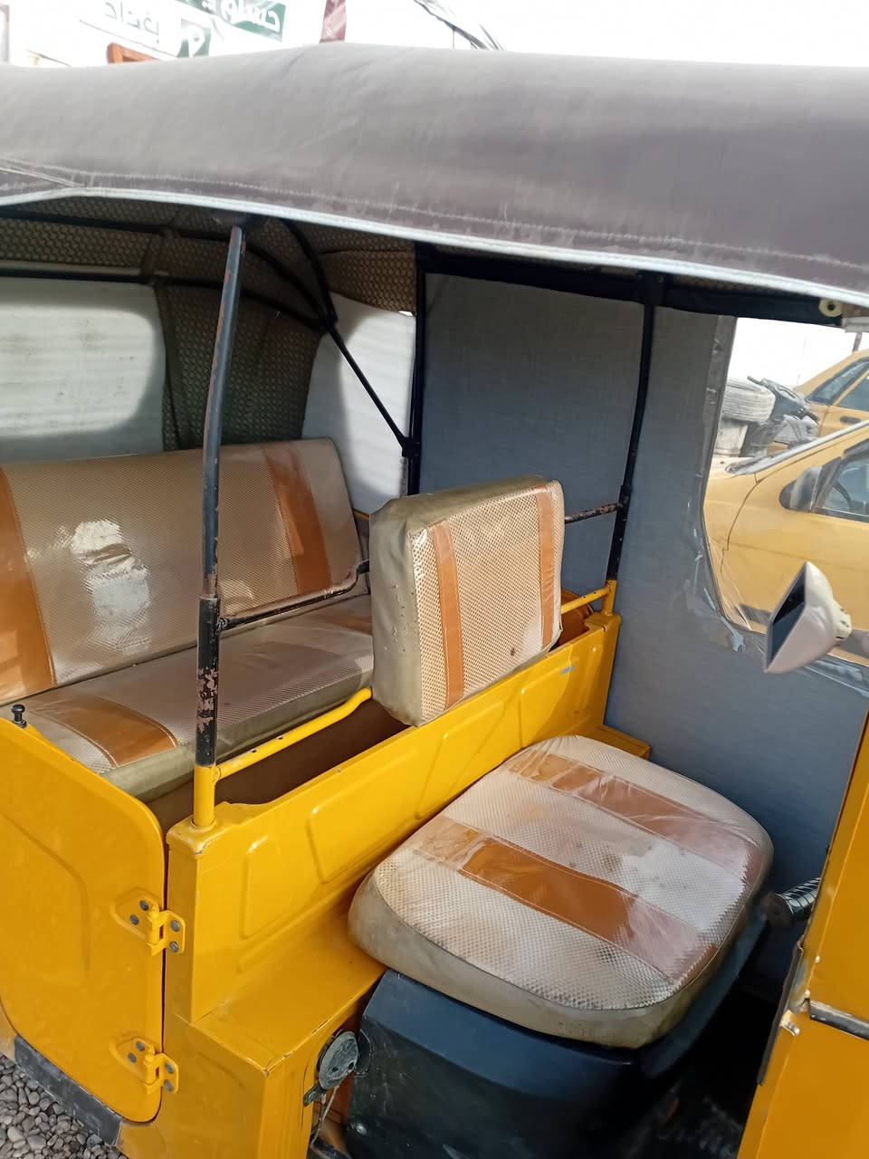 تكتك ٢٠٢١ رقم وسنويه بسمي تحويل ثاني  يوم الدوس الخلفيه فقط وبيه بارد باللغد اليمنه مكينه خير من الله ب٧ وبيه مجال بسيط وترهم مراوس ب١٩ حته اذا أوراق مكاني حريه ***********
