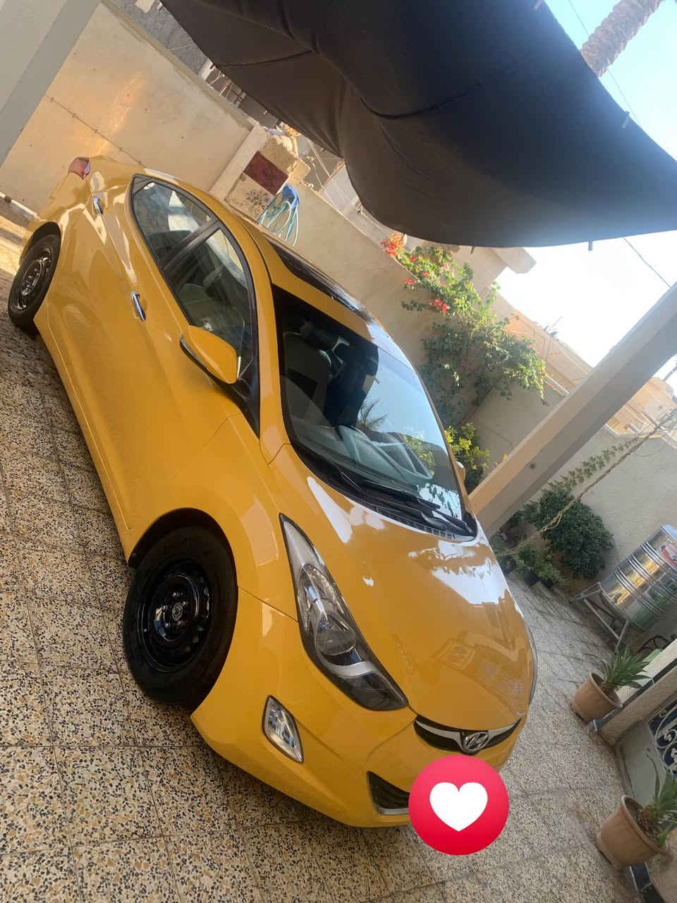 السلام عليكم 
النتره 2013 خليجي فول مواصفات 
محرك ١٨٠٠ 
ماشيه ٢٨٠ الف 
تخم تاير جديد
صدر امامي خلفي جديد 
فول تحكم ستيرن 
مري شفط 
اشاير مري 
فتحه 
داخل صاج 
تبريد ثلج 
هيئه غرامات مصفره خط جوال رقم انكليزي جديد هزه جديده 
ملاحظه بيه طخه جاملغ الخلفي ايمن وجاملغ امام ايسر مبدل 
عنوان بغداد اليوسفيه ناحيه الرشيد 
سعر 108 بيه مجال بسيط 
***********
