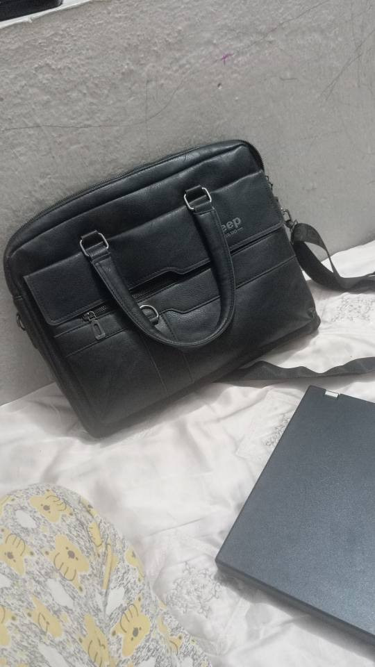 Lenovo
Windows 10
كاملة الملحقات اي خلل مابيه شرط الفحص ماعدا البطارية تشتغل مباشر ع الكهرباء السعر 150 مكاني مغربة *********** عمارة, ميسان
