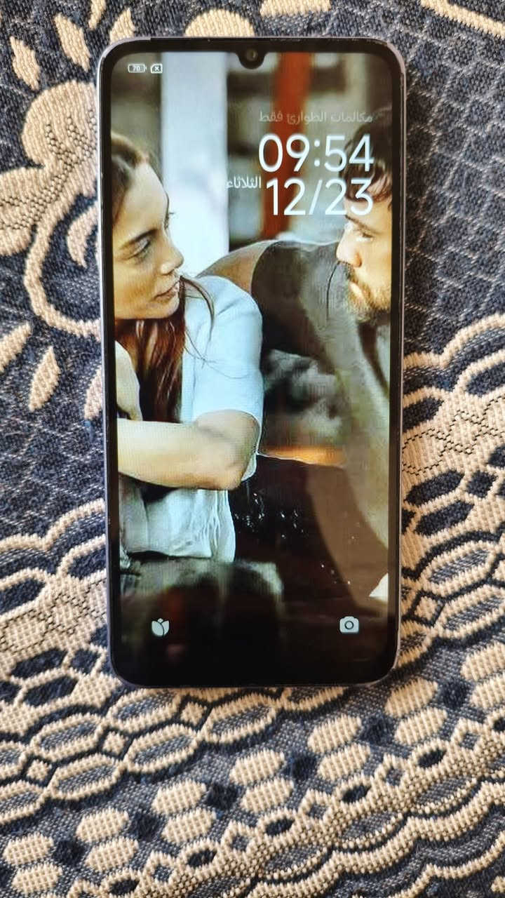 بوكو C65 

الذاكرة 256 

الرام 16 8+8
الجهاز شغال كامل شرط بدون خلل نضافة بل صور السعر 65 شراي راسلني او اتصل ***********
