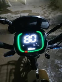 ماطور شحن للبيع السعر 200 بي مجال 07776391059