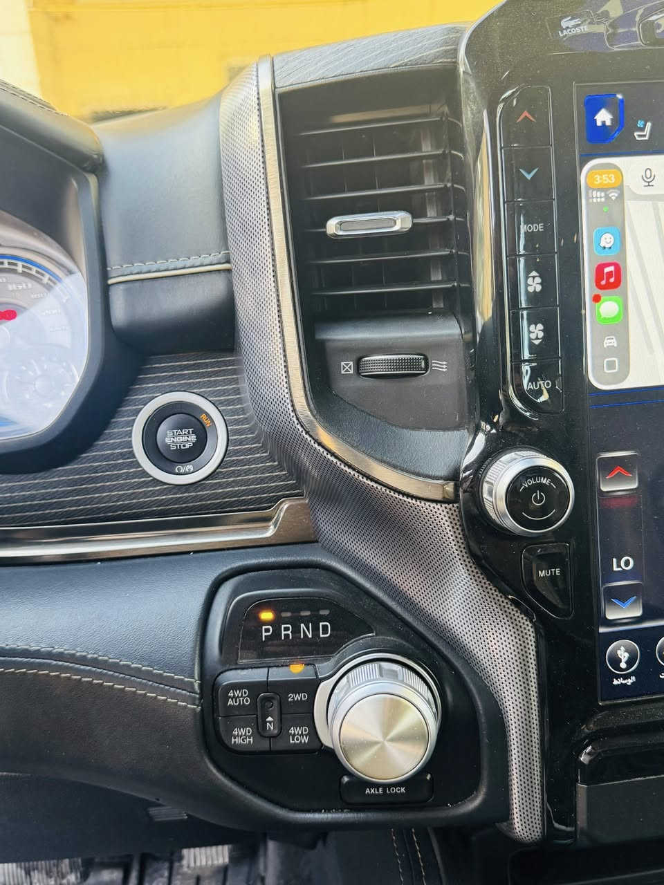 دودج رام خليجي مديل 2020 Long Horn بوكسات جانبيه
خليجي وكاله هارلم اعله فائه

محرك 5.7 Hemi
رقم بغداد مداور مباشر

ماشيه 80 الف كيلو متر
مكفوله كفاله عامه 
فول مواصفات معروفه Long Horn

فتحه سقف كامله
دفع رباعي 3 وضعيات 

دوسات كهرباء 
بوكسات جانبيه

شاشه تسلا كبيره 

رادار 6 عدسات امامي وخلفي 
5 كامرات محيطه

كشنات تبريد تدفئه أمامي خلفي 
تشغيل عن بعد 

السعر/ 425
مكان السياره كربلاء
***********
***********
