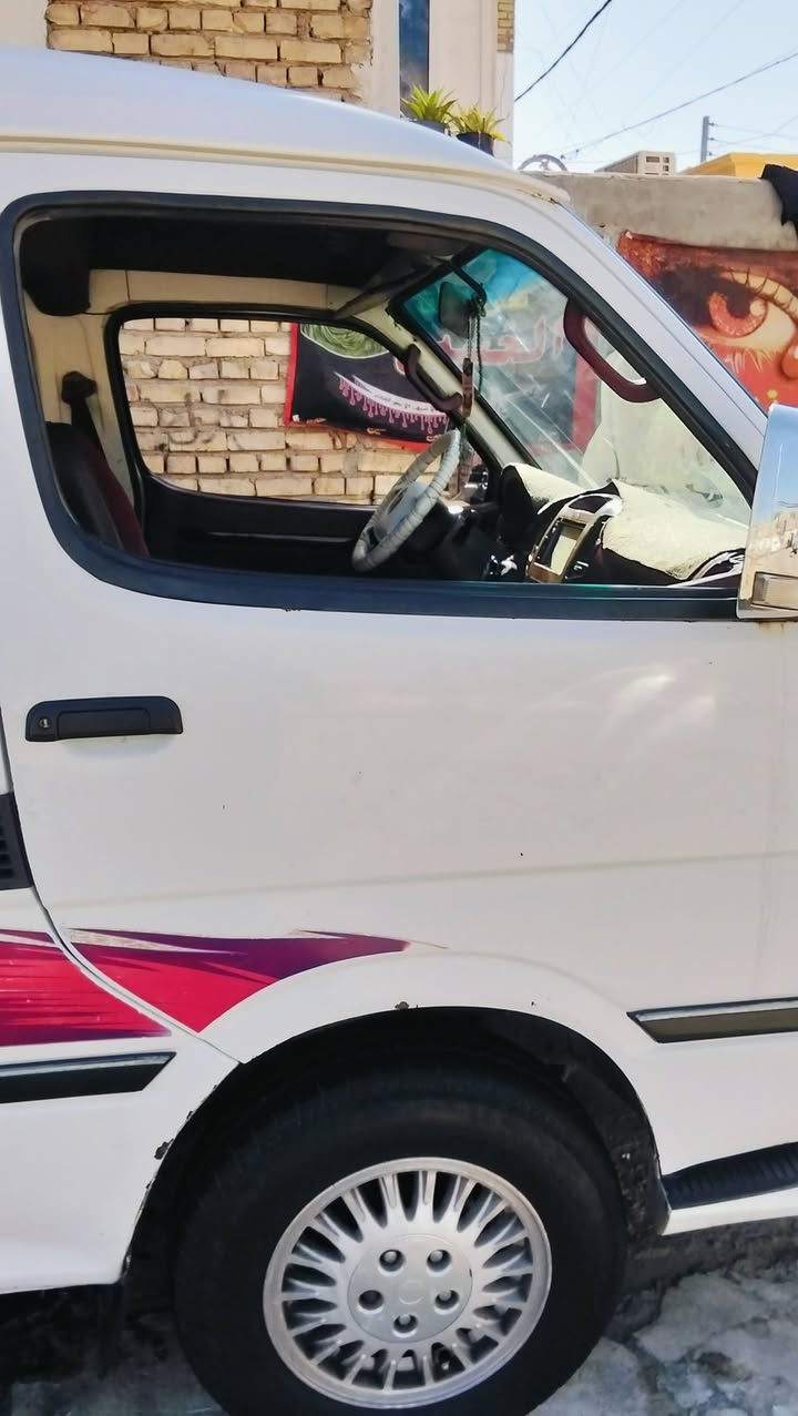 سلام عليكم سياره موديل 14 بسمي كير محرك اكسل مكفولات الكشر عده شخط بل قبق مال بانزين ***********
