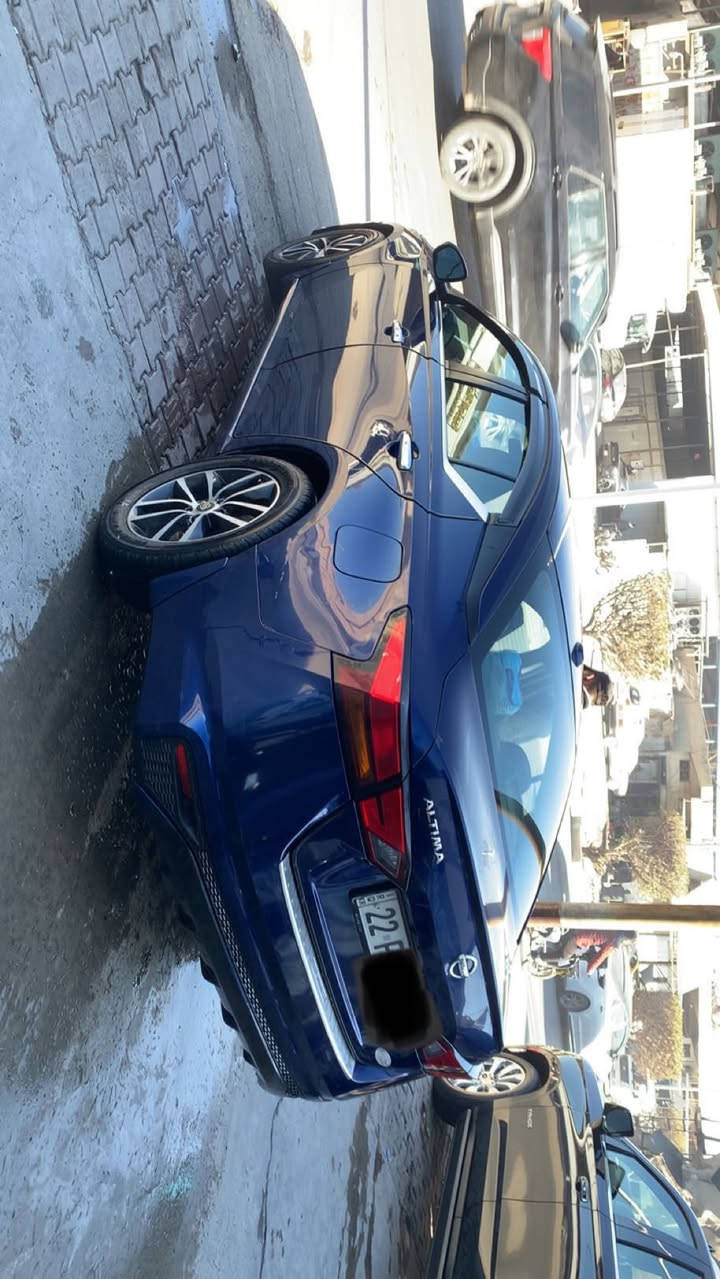 نيسان التيما 2019 بيه صبغ 6 قطع اثر طخات خفيفه و شخوط ابيع مصبوغ عام السعر 11000$ باقي التفاصيل واضحه بالصور 
للأتصال على الرقم ***********
