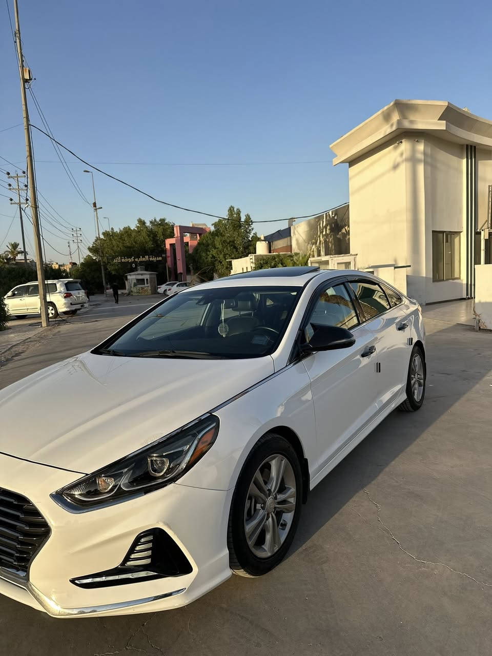 سلام عليكم 
للبيع فقط سوناتا 2018 لمتدد هزه ورقم جديد 
وارد امريكي فول مواصفات vip
حادث  قبق الجنطه والجاملغ الخلفي +دعاميه اماميه  مبدله بدون ايرباك  ماشيه 65 الف بدون تكشير 
موصفات المتدد معروفه 
>بصمه 
>فتحه
>رادار امامي 
>رادار جانبي 
>لايت زنون داينمك وي لستيرن
>كشنات جلد 
>كشنات كهرباء تدفاء تبريد 
>شاحن لاسلكي
>حساس خلفي 
>كشنات ذاكره 
>فتحه سقف 
>سايد بريك بصمه 
>نضام AUTO HOLD
>محرك 2400 
>اربعه انضمه قيادة 
>صندوق يفتح عند الاقتراب 
>بردات خلفيه 
>تبريد خلفي 
>رقم بغداد بااسمي 
>مكاني نجف 
>استفسار او واتساب ***********
