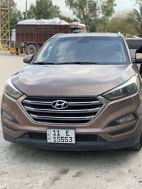 للبيع توسان موديل 2017  وارد امريكي الحادث صبغ بنيد فقط الباقي كله كفا...