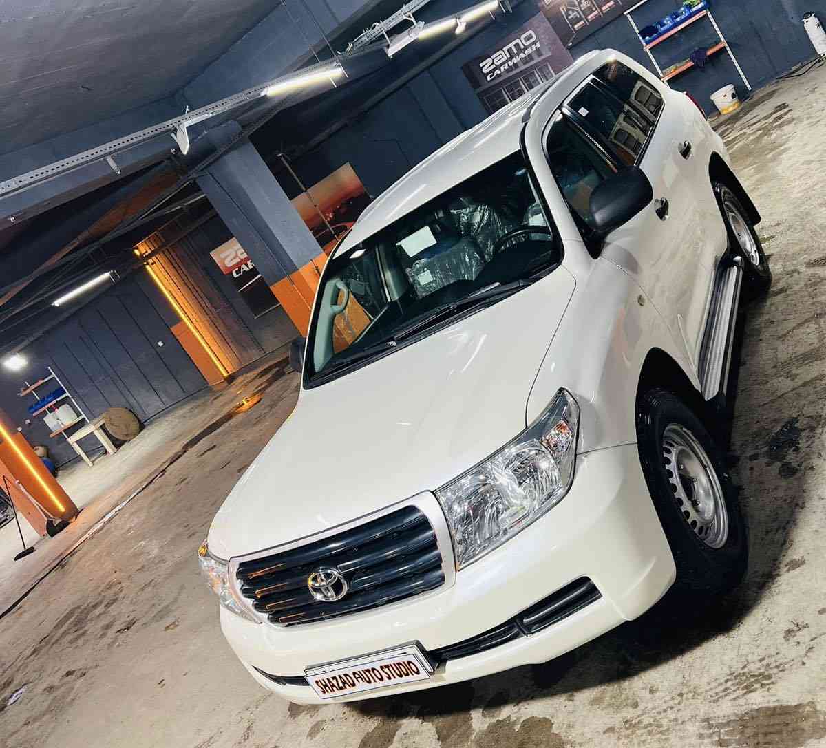 بۆفرۆشتن. 🎌⚜️للبیع ☑️

***********
***********
شتی لۆک ماشاالڵەء
جۆری سەیارە/توتێتا لانکلۆزەر

مۆدێل/2008
ڕۆشتو /203
ڕەنگ/سپی سەدەف
موسەفات/GX

ڕەقەم سلێمانی
ڕەقەمی تازە سەنەوی تازە بەسەر جوا
تەحویل خرامە بەشەرت

گێڕی نەکراوەتەوە مەکینەی بەشی پێشەوەی کراوەتەوە
‏V6
بێ بۆیاخ 
تاقم تایەی تازە پێشو دوای مەزبوت 
تەبریدو کارەبای بەشەرت

سەیارەکە کامل سێرفس کراوە 
دەعامی بۆ دەعامی بەشەرت
شوێن سلێمانی 

 سعر /في التعليق يتم الرد فورا على المسنجر ✍🏻

نرخ/ لە کۆمێنت بنوسە یەکسەر وەڵام دەدەیتەوە 📮

***********
***********
