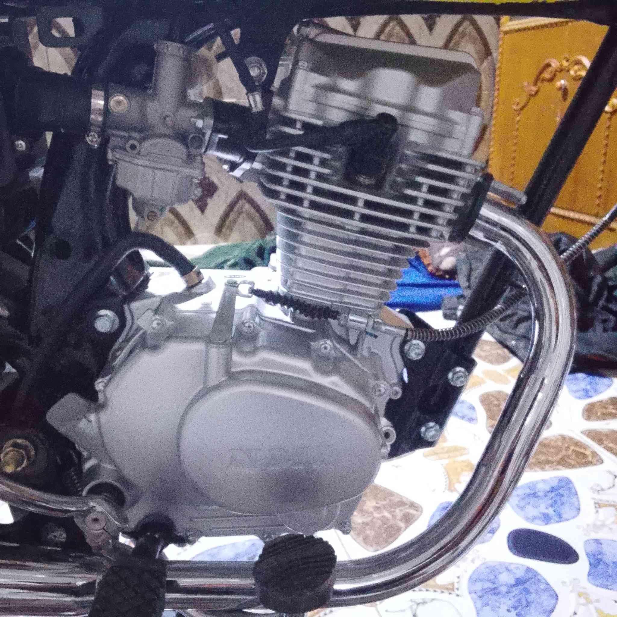 سلام عليكم دراجه ايراني صارله 10 ايام من معمره اول تبديلا دهن الهه دراجه شوفت عينك نضافه فول بدون اوراق ورجائا المو شراي لايتعبنه سعر (800) وبيهه مجال حك لجيه(***********
