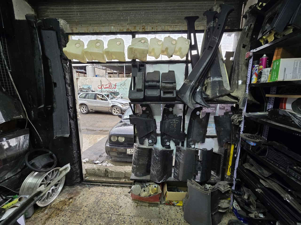 سلام عليكم
اتوفر من جديد ادوات e36 كلشي متوفر  
E46/E30 نواعم 
موصل صناعه الكرمه قرب مكتب شمس 
*********** اتصال واتس 
*********** واتس فقط 
*********** اتصال فقط 
يتوفر توصيل ال كافه انحاء العراق 🇮🇶
