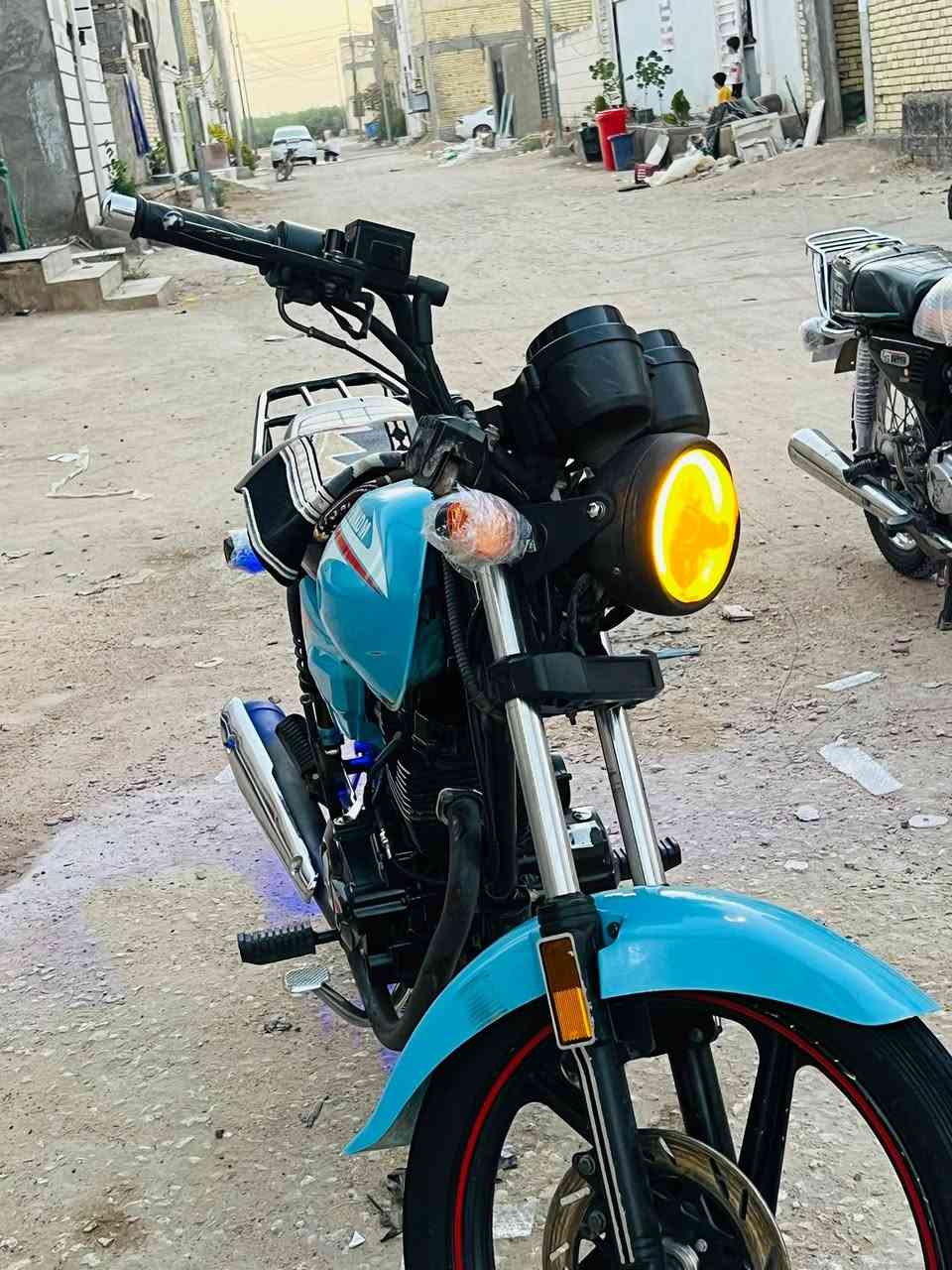 سلام عليكم شاينك للبيع موديل 2025 دراجه مفتوحه ولفات فقط شلعه معدل تطير مكينه 150cc سلف هندر كهربائيات كلهه شغاله السعر ب.700 وبيهه مجال قليل مكاني كنطره السلام للاستفسار ع رقم ***********
