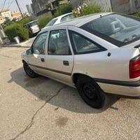 فيكترا • ١٩٩٢ • ساقطة سنة ونص