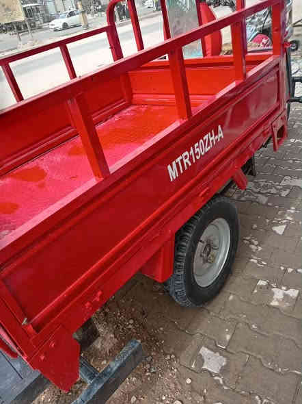 ستوتة للبيع اوراق مديل 17 معمرة وكيلها جبرين شاصي ومحرك مكفول مكانها نجف سعرها 1600 وبيها مجال ***********
