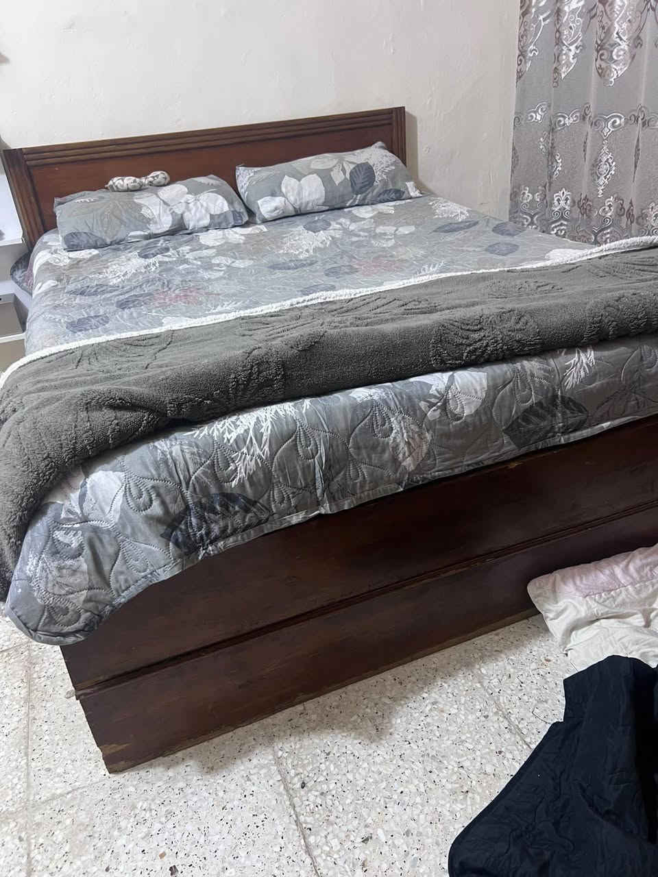 جربايه  وميز مرايه ب200وياهن دوشك خشب صاج لثكيل لاصلي مكاني مدينة صدر يم سوق لاولى


**إذا كنت صاحب هذا الإعلان وتريد حذفه لأي سبب، رجاءا أرسل رسالة إلى الدعم الفني**