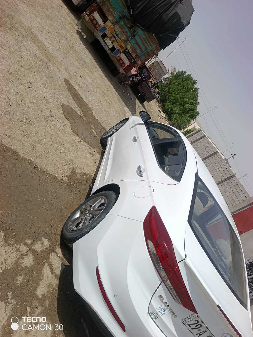 يا الله للبيع انتره مديل ١٧ خليجي ظرره جاملق وبنيد تبديل مكان واسط  سعر ١٢٥ شراي ينتصل ***********
