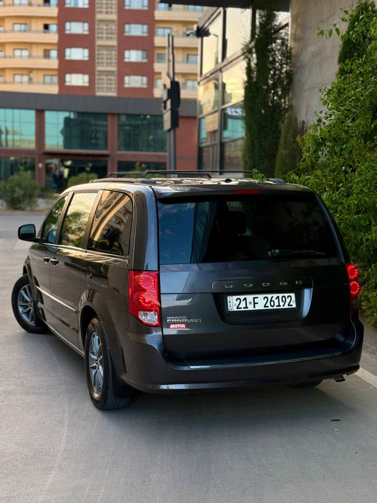 Dodge caravan ٢٠١٦کلین تایتل
دودج كيرفان ٢٠١٦ كلين تايتل
المكينة 3.6L V6
105 ألف مشيت
رقم سليماني
تحويل وغرامة على شرط
السيارة كلين تايتل كانت باسم إبراهيم خليل
ماكو أي بوياخ،   ماكو أي شوخت
الدوام على شرط
3 ركائز كوشن
أبواب وصندوق كهرباء
تحكمات على الدركسون
تحديد سرعة
جنوط كروم 17
4 كفرات جديدة بالأسفل
كير والمكينة على شرط
ماكو أي مشكلة بالسيارة
أرقام صاحب السيارة:
( *********** ) اسیا
( *********** ) کورک السليمانية, العراق
