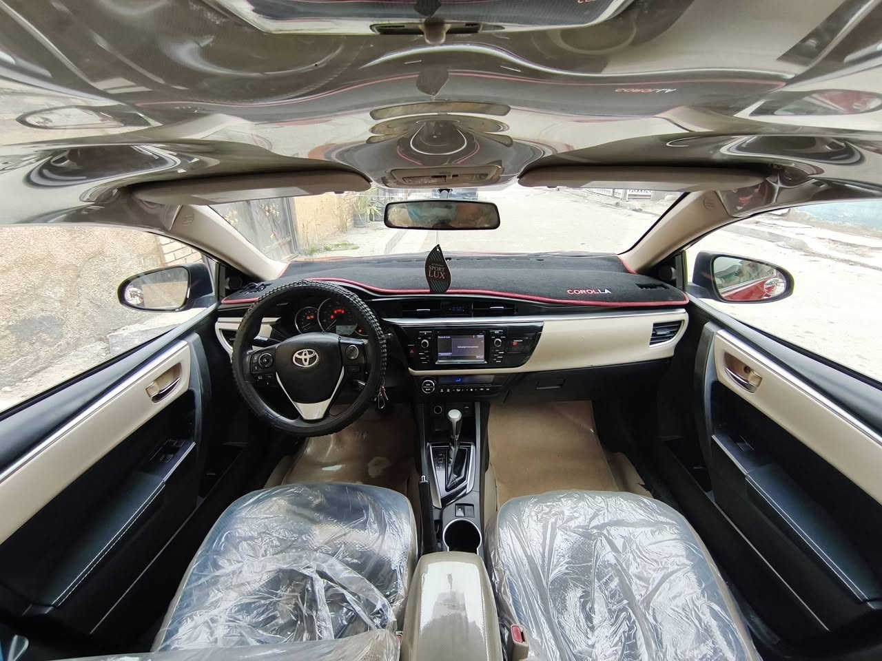 السلام عليكم كولاا 2016وارد امريكي
جاملغ ايمن وبنيد شويه من الباب حادثهه
جاملغ ايسر صبغ فقط هلالت الخلفيه بارد
بارد بعلامه كولاا بجنطه
السياره جاهزه صدر جديد دبلات خلفي امامي 
#سياره جاهزه 
#منضومه غاز 
#التبريد كل المنضومه جديده 
#السعر 118 بيهه مجال بسيط 
الموقع بغداد تقاطع درويش 
رقم ***********
