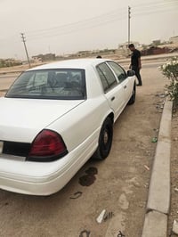 فورد فكتوريا مويل 7 سياره حلوه وجاهزه فقط يردها صبغ عام السعر 65للسفسا...