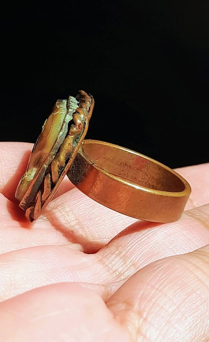 خاتم نحاس احمر بحجر صدف طبيعي مصور راس الملكه نفرتيتي مقاس ٢١ و الطلب علي الخاص فقط ولا يوجد شحن ولا توصيل


**إذا كنت صاحب هذا الإعلان وتريد حذفه لأي سبب، رجاءا أرسل رسالة إلى الدعم الفني**