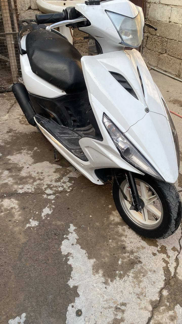 دراجه نضيفه كلش بيهه ملاحضات بسيطه
السعر 400 وبيهه مجال بسيط للاستفسار ***********
