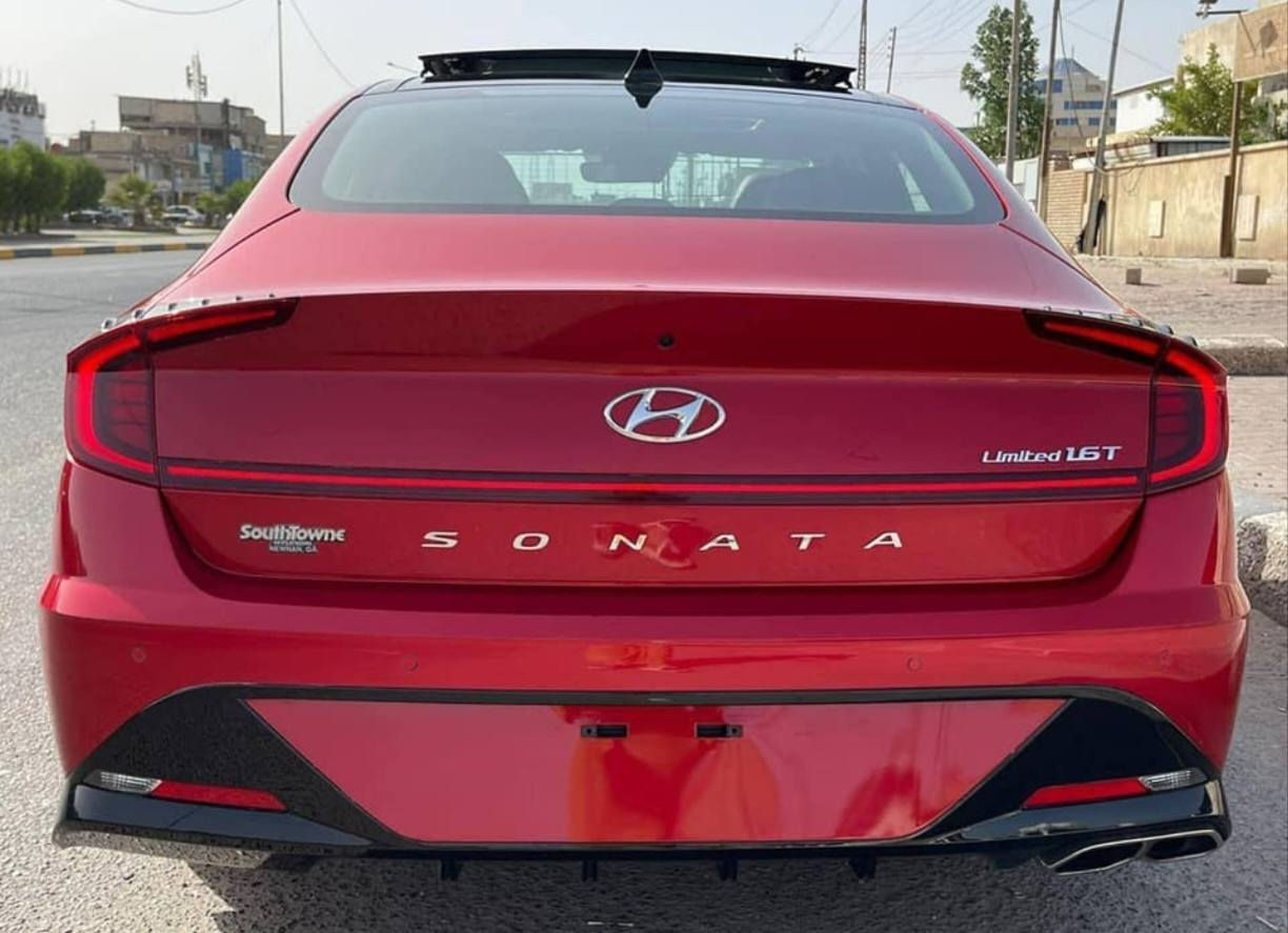 سوناتا 2021 اليمتد فول مواصفات شنو بالك بيهه رقم بغداد معوقين باقيه سنه  تصير حره وكاله عامه باسم المشتري
ماشيه 35 ميل فقط شرط الفحص
بيهه صبغ جاملغ وشويه بلبنيد فقط بدون دواخل 
 مراوس بدورنكو  والفرق نقط
***********
