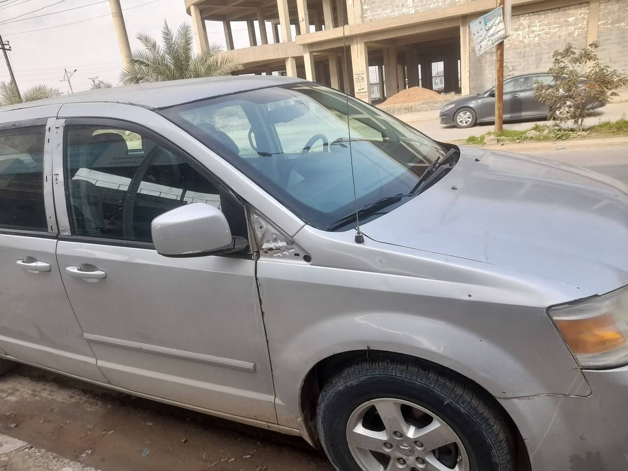 دوج كرفان محرك ٣٨٠٠ صبغ عام موديل ٢٠٠٨ تبريد شغال رقم السيارة نينوى
موصل حي التعليم *********** السعر ٦٥ ورقة
