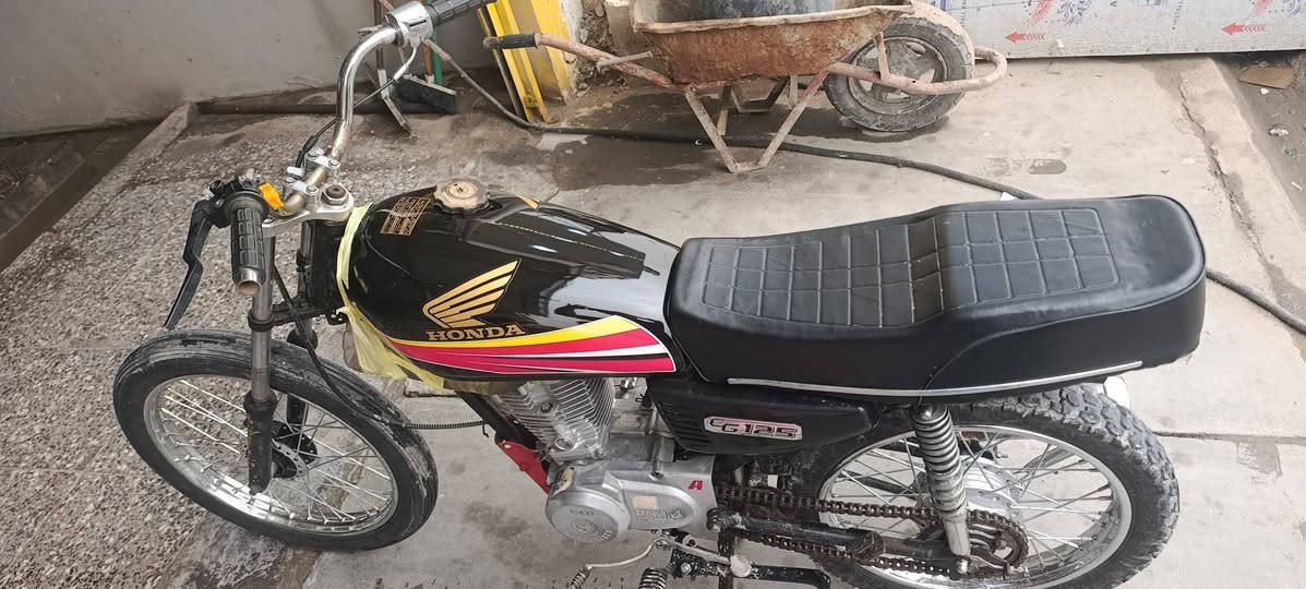 سلام عليكم درجه لبيع كلك درجه مجفته تجفيت درجه وله سعر300


**إذا كنت صاحب هذا الإعلان وتريد حذفه لأي سبب، رجاءا أرسل رسالة إلى الدعم الفني**