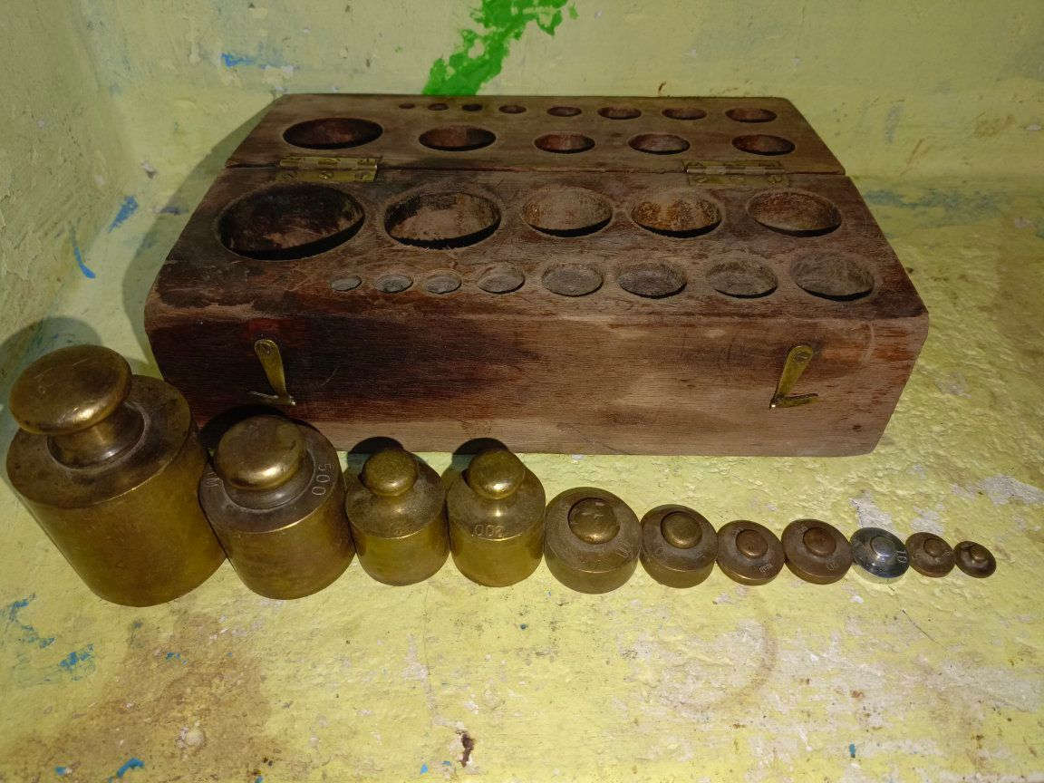 سيت اوزان نحاس ناقص قطعتين كما موضح بالصور السعر 45الف يوجد توصيل جميع المحافظات


**إذا كنت صاحب هذا الإعلان وتريد حذفه لأي سبب، رجاءا أرسل رسالة إلى الدعم الفني**