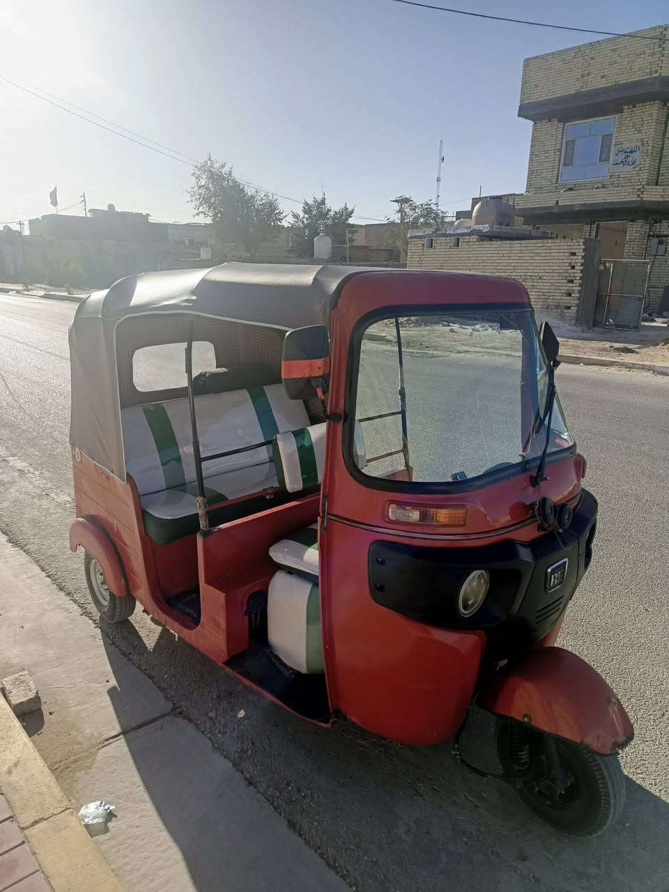 سلام عليكم تكتك للبيع موديل 2018 مكينه 20 اوراق مكفوله كفاله عامه مكاني كربلاء امن داخلي مكلف بلنشر ***********
