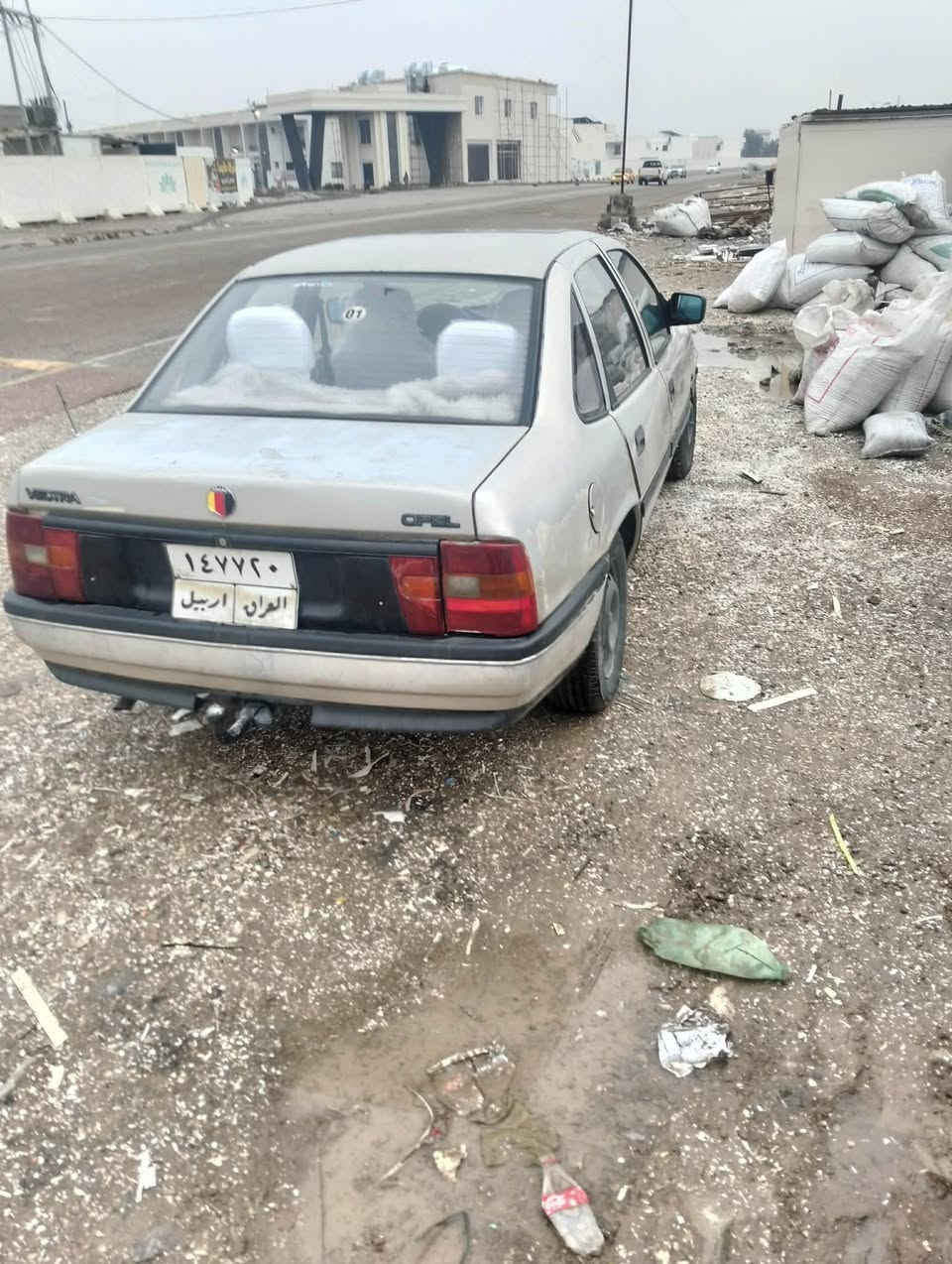 السلام عليكم سياره للبيع اوبل فكترا موديل 90 رقم اربيل حجم المحرك 20 كير اوتوماتيك  عنوان كركوك سعر 35 رقم الهاتف ***********
